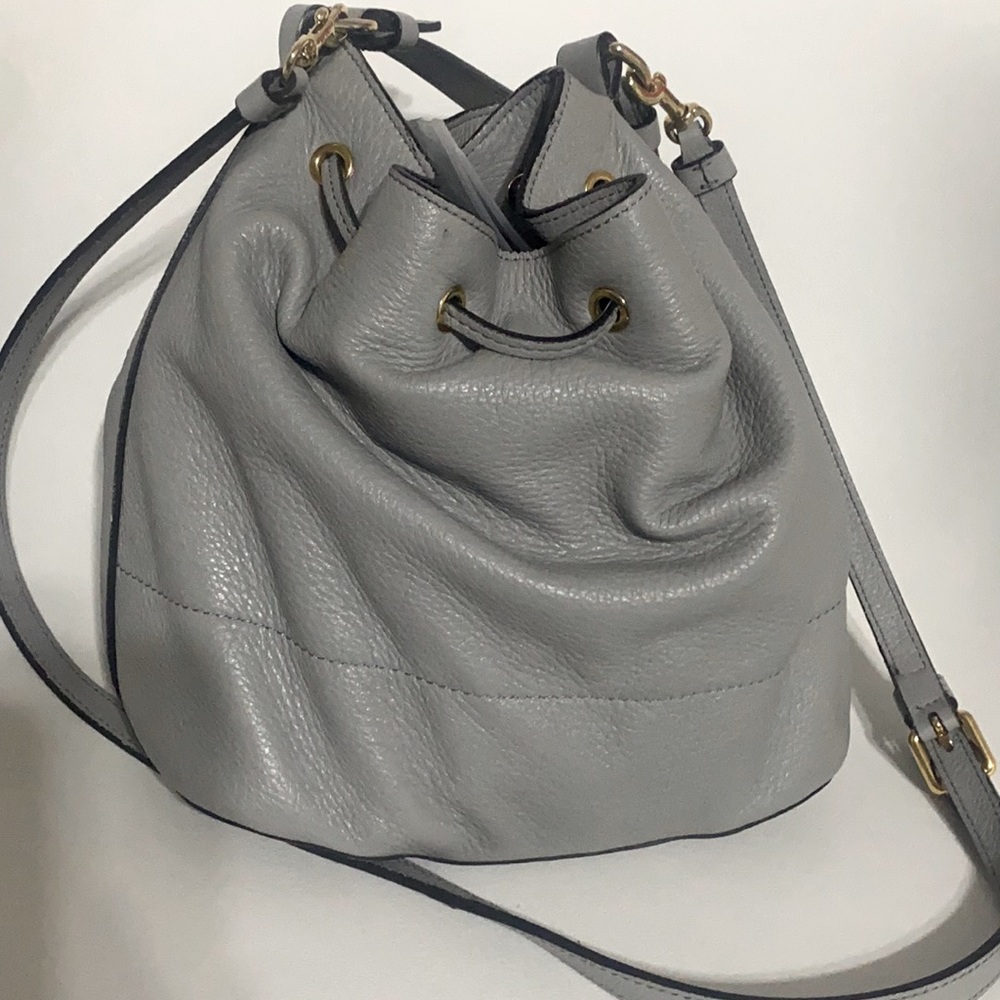 Moschino leather bucket bag preloved. - Picture 5 of 16